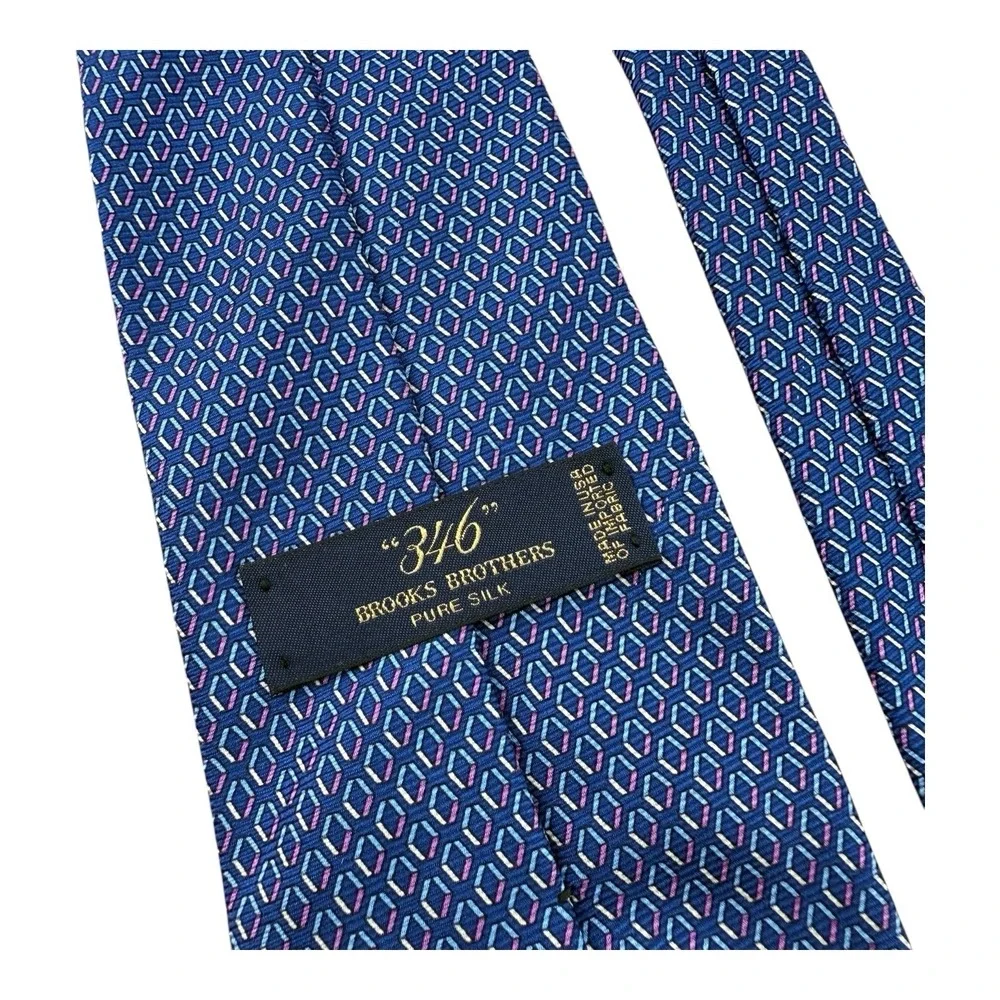 Brooks Brothers 346 Blue Pink Square‎ Print Silk Tie NWT 3.5